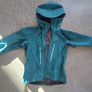 Alpha SV hardshell Arc'teryx